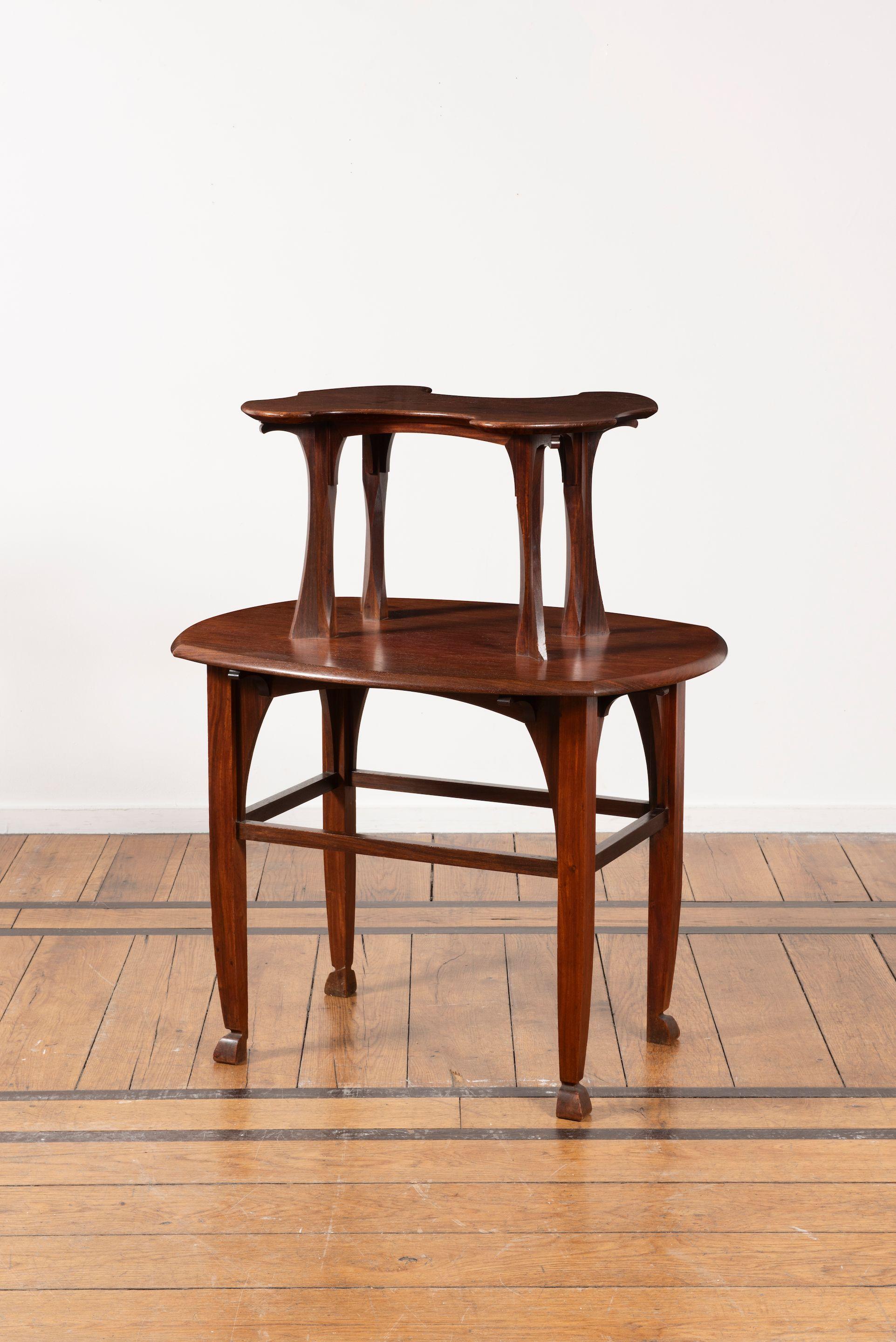 Gustave Serrurier-Bovy - Guéridon à double plateaux, circa 1895