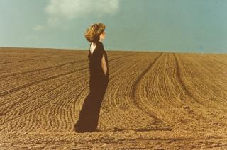 Guy Bourdin - L\'Horizon du Soir le Noir, 1976