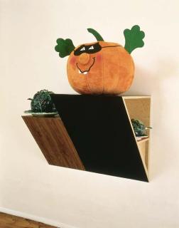 Haim Steinbach - Untitled (Cabbage, Pumpkin, Cabbage No. 1)