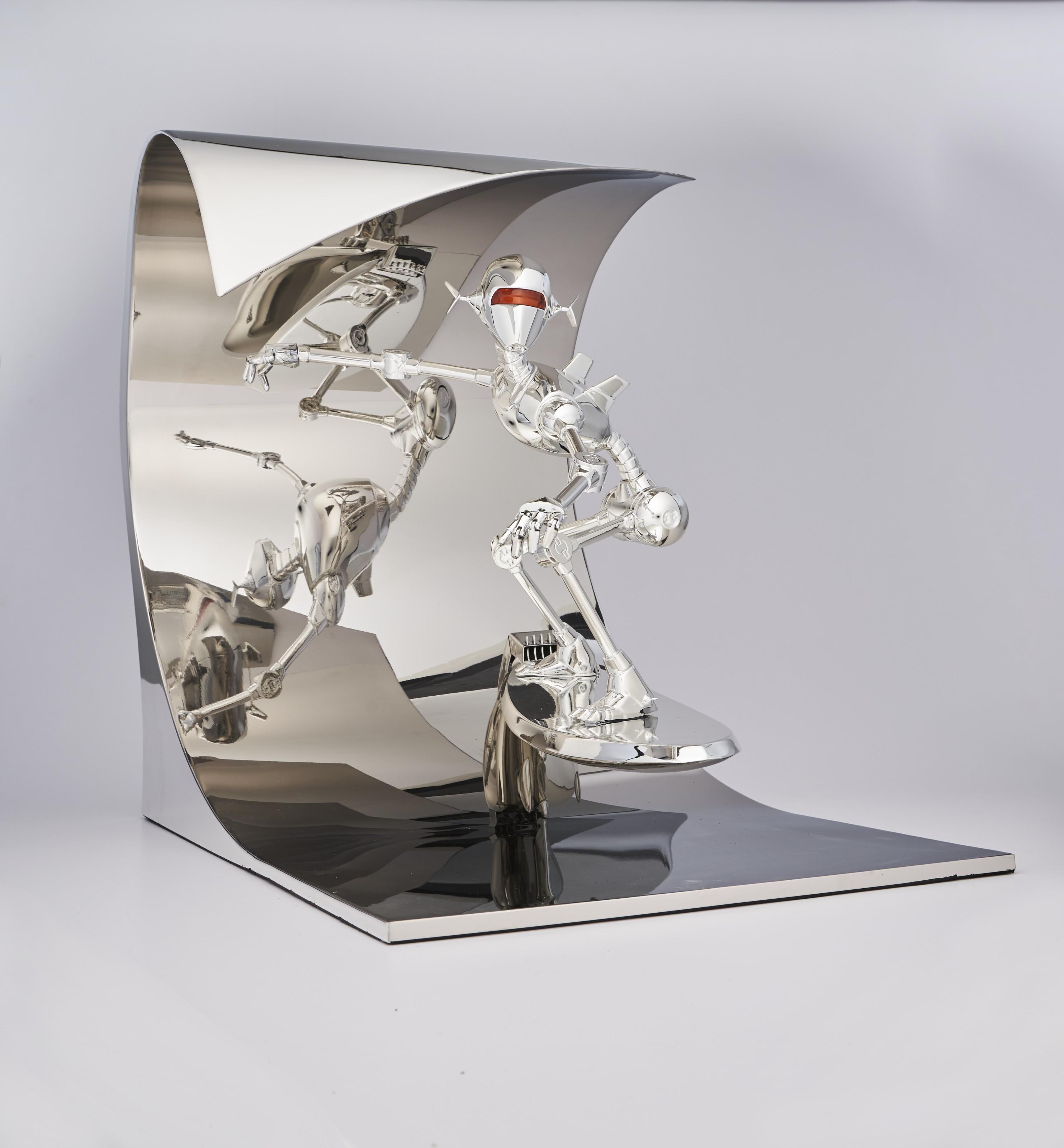 Hajime Sorayama - Robot Surf (Silver Version)