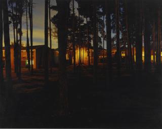 Hannah Starkey - Untitled - January 2000