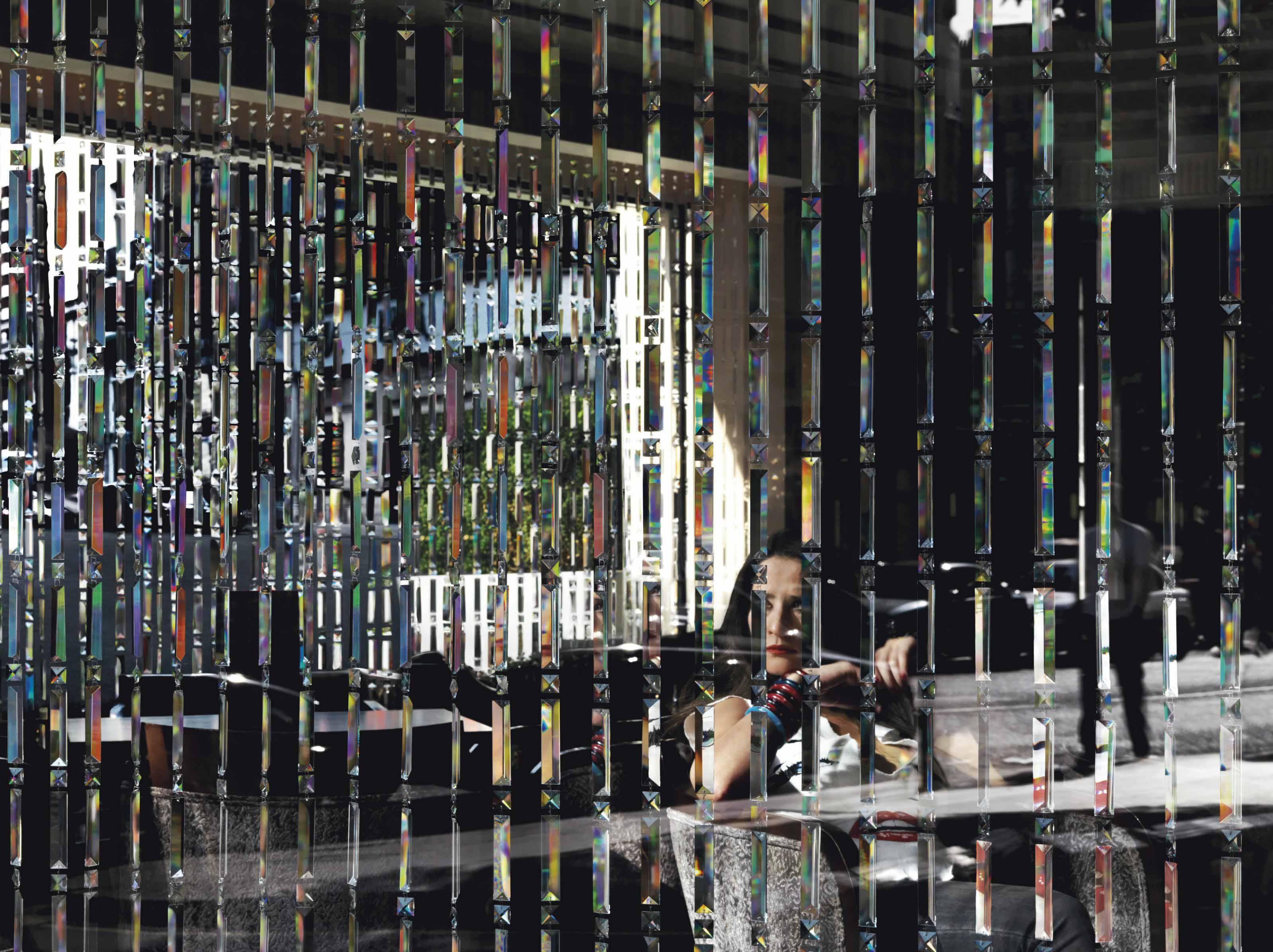 Hannah Starkey - Untitled - September 2008