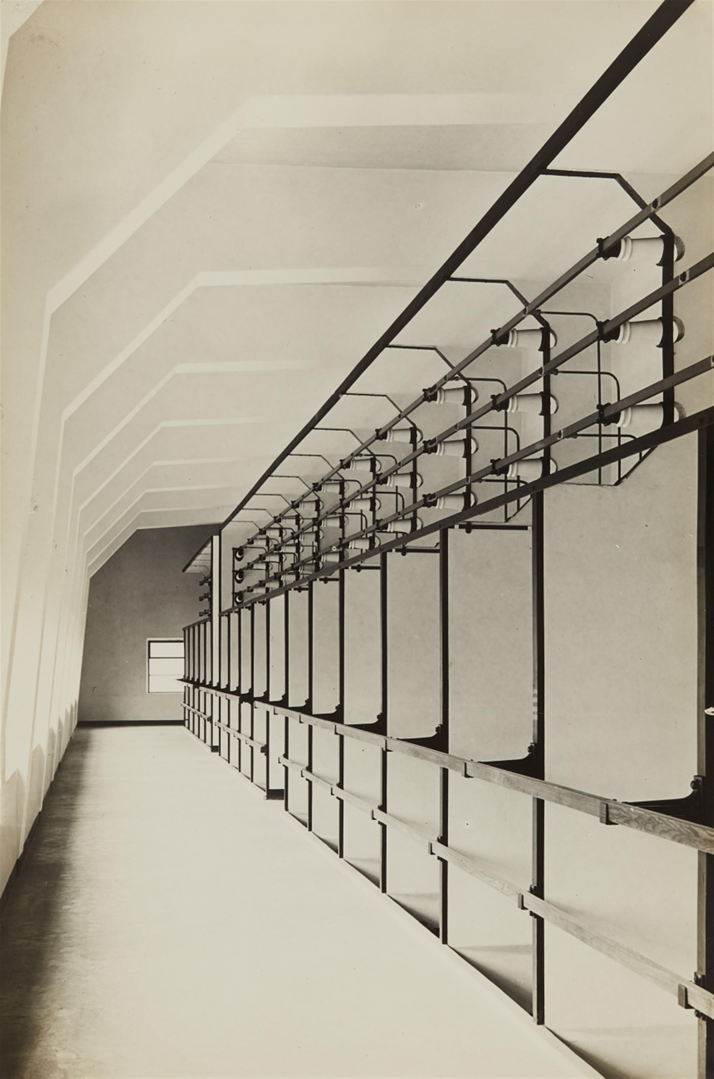 Hans Finsler - Umformer Klosterstraße, Gang oben