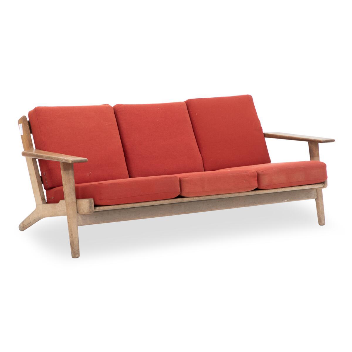 Hans J. Wegner - “GE 290”