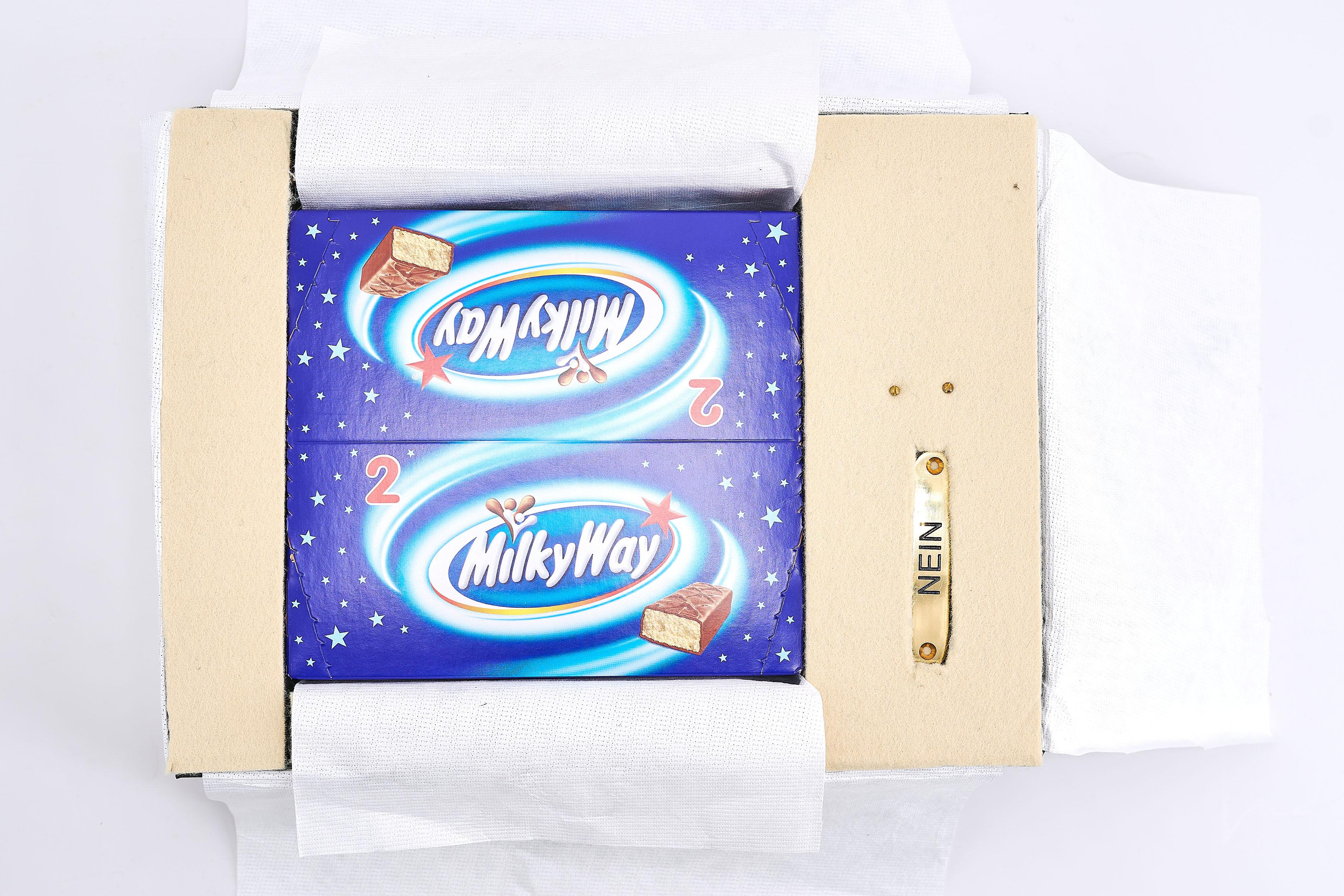 Hans-Peter Feldmann - One on One.