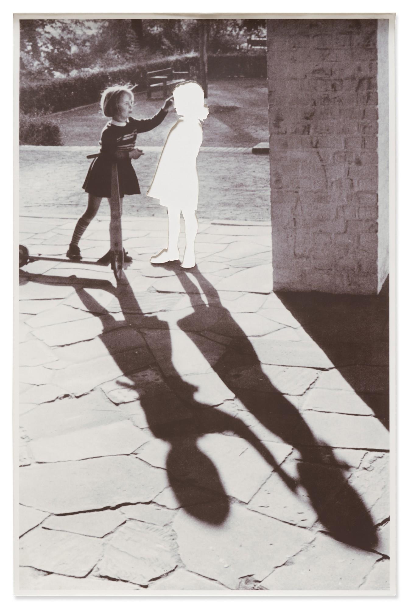 Hans-Peter Feldmann - Zwei Mädchen im Schatten (Two Girls in the Shadow)