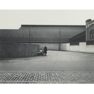 Harry Callahan - Woman And Child (Cityscape) (Eleanor And Barbara)