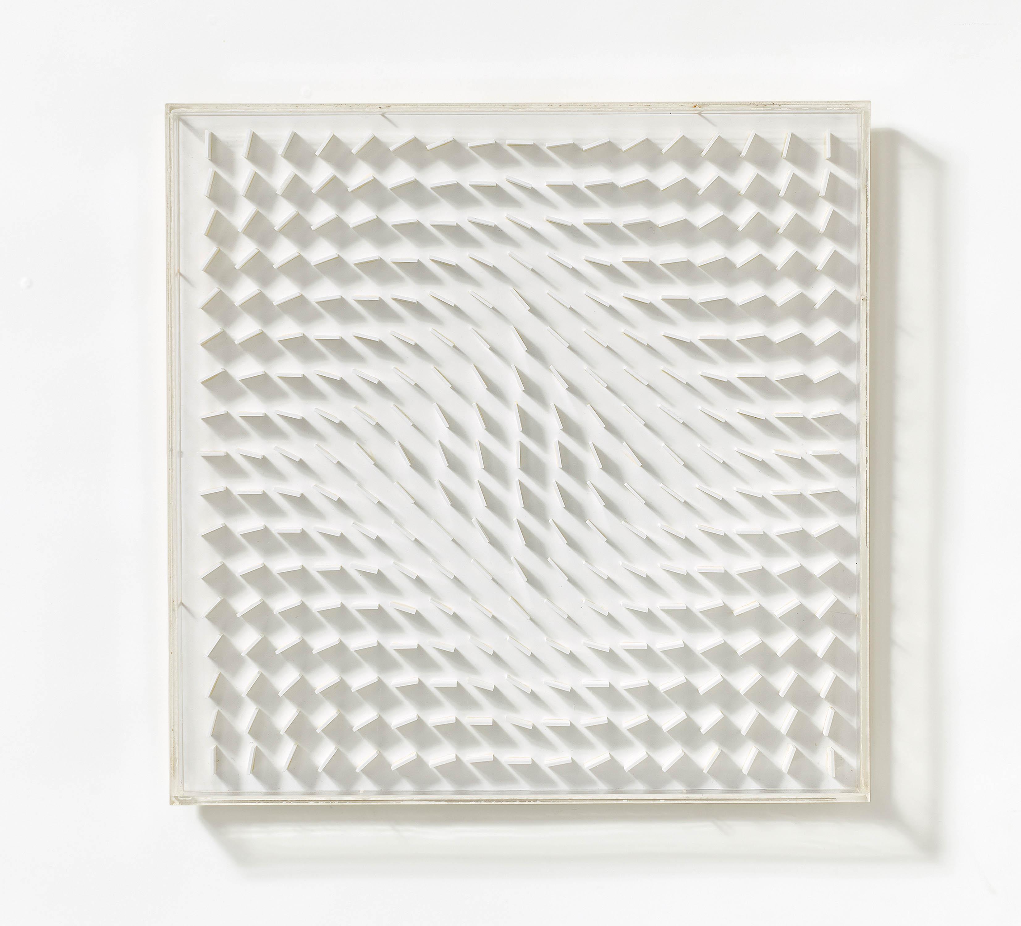 Hartmut Böhm - Quadratrelief 11, 25 Grad (Aus: Visuell veränderliche Struktur)