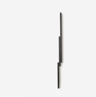 Hartmut Böhm - Wandarbeit aus den Maßen einer Progression gegen Unendlichkeit mit 30° - vertikale Parameter