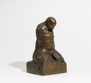 Hede Bühl - Sitzende Figur.