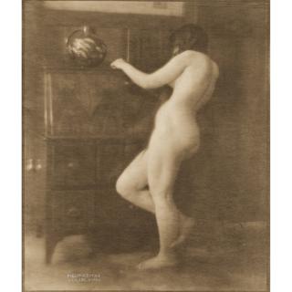 Heinrich Kühn - Nu Au Vase (Mary Warner), 1906