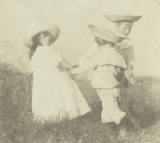 Heinrich Kühn - Ringelreihe