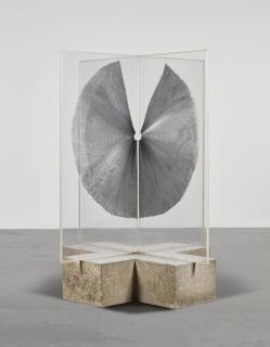 Heinz Mack - Flügelskulptur