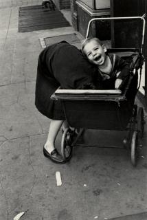 Helen Levitt - New York, c. 1942