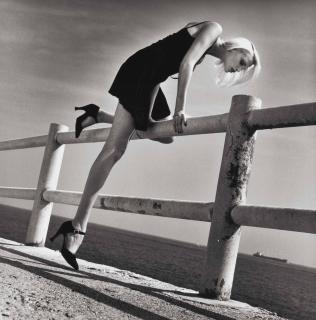 Helmut Newton - Nadja Auermann, Monte Carlo, 1994