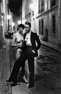 Helmut Newton - Rue Aubriot, Paris (1975)