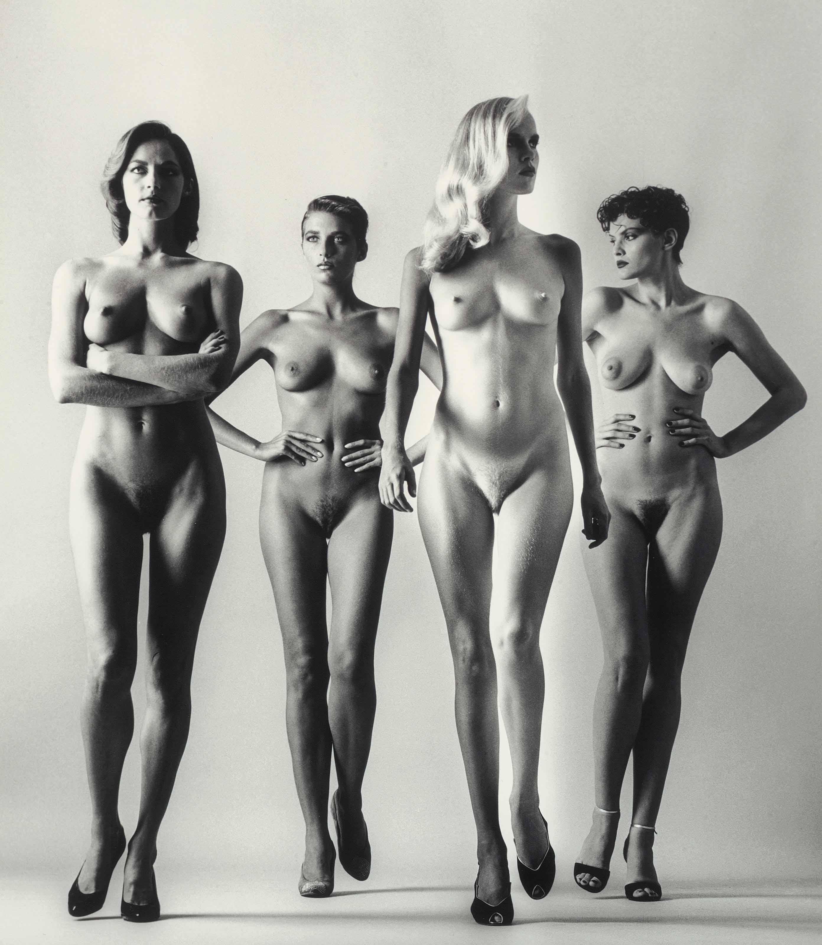 Helmut Newton - Sie Kommen (Naked), Paris, 1981
