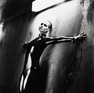 Helmut Newton - Sigourney Weaver in Alien III, Monte Carlo