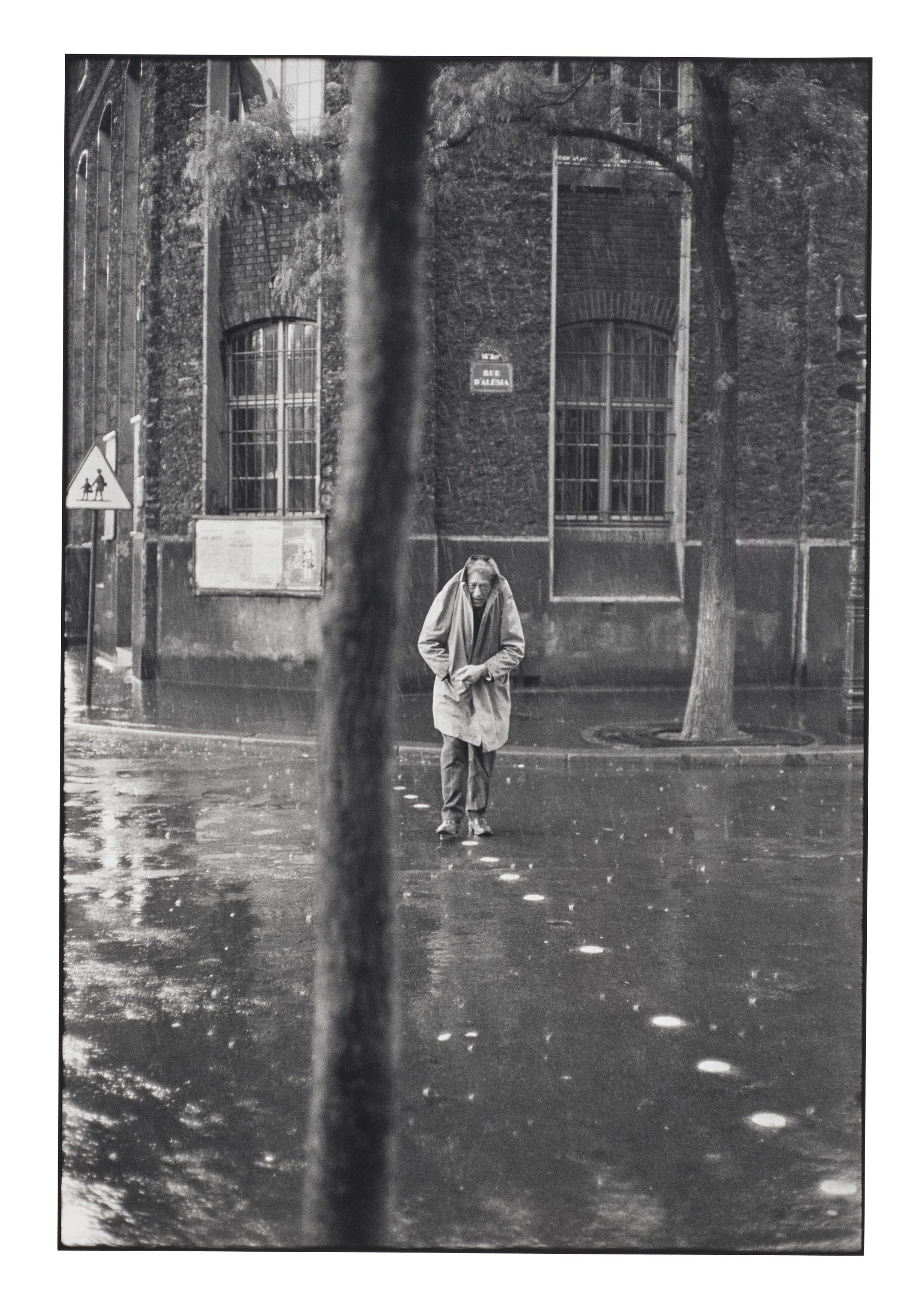 Henri Cartier-Bresson - Alberto Giacometti, rue d’Alésia, Paris, 1961