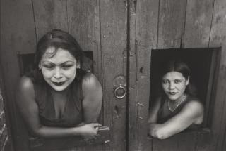 Henri Cartier-Bresson - Calle Cuauhtemoctzin, Mexico City