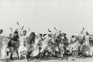 Henri Cartier-Bresson - Games in a Refuge Camp, Kurukshetra, Punjab, India, 1948