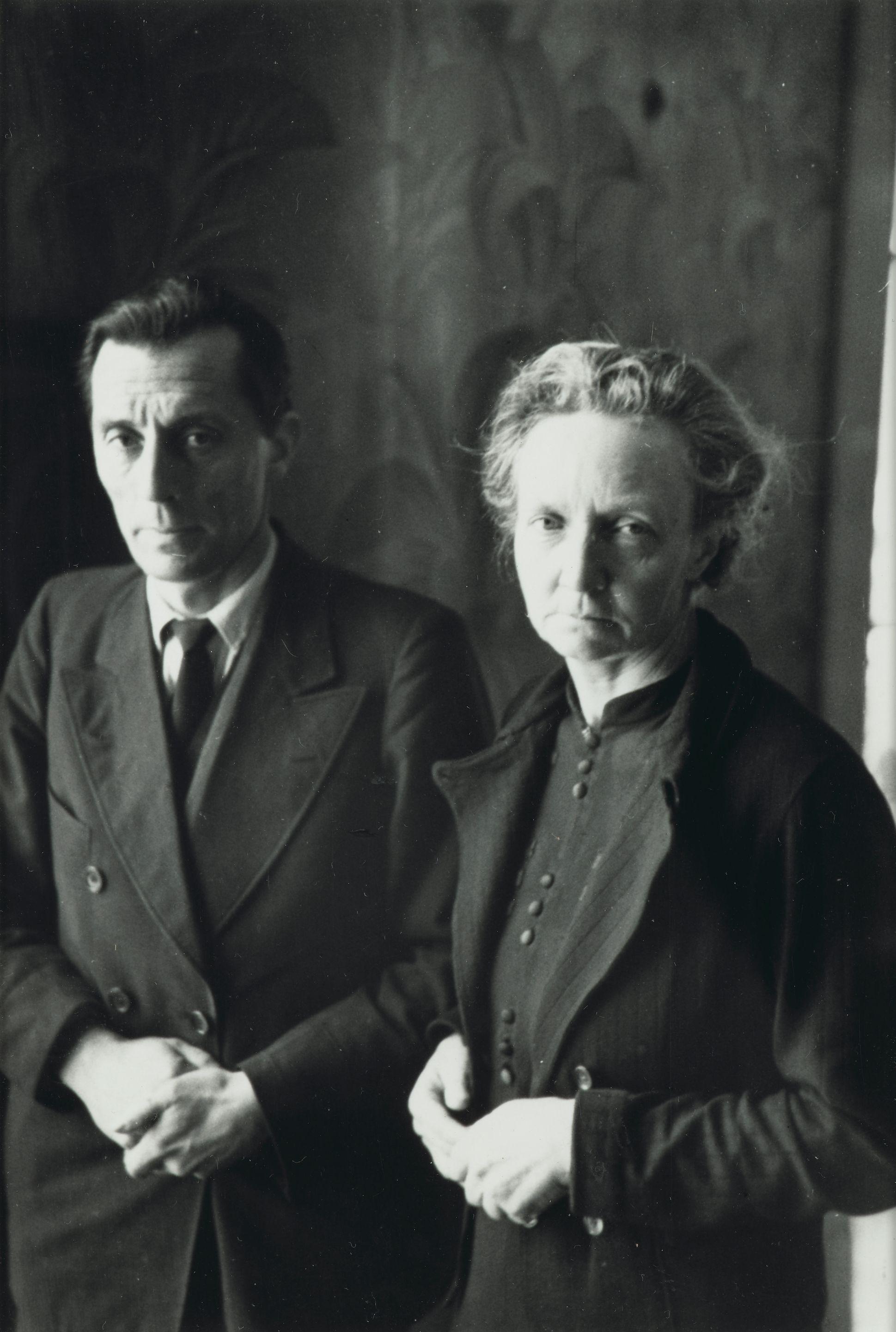 Henri Cartier-Bresson - Irène & Frédéric Joliot-Curie, Paris