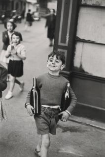 Henri Cartier-Bresson - Rue Mouffetard, Paris, 1954