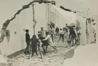 Henri Cartier-Bresson - Seville