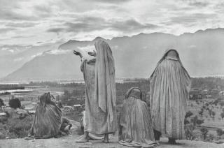 Henri Cartier-Bresson - Srinagar, Kashmir, 1948