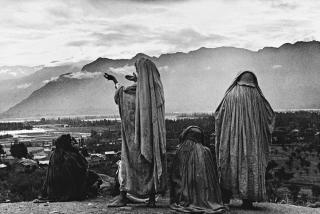 Henri Cartier-Bresson - Srinagar, Kashmir, India