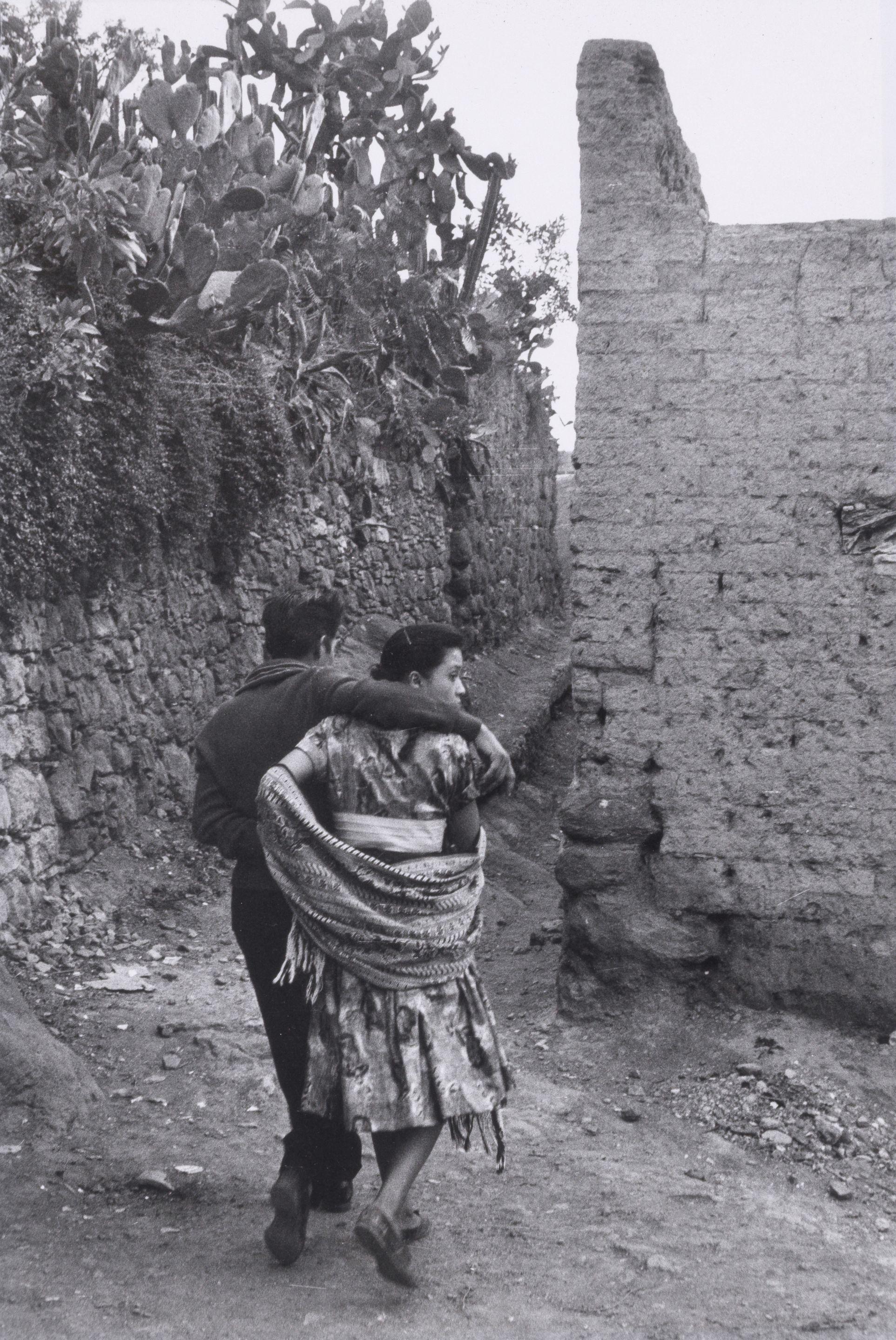 Henri Cartier-Bresson - Untitled (Couple Walking)