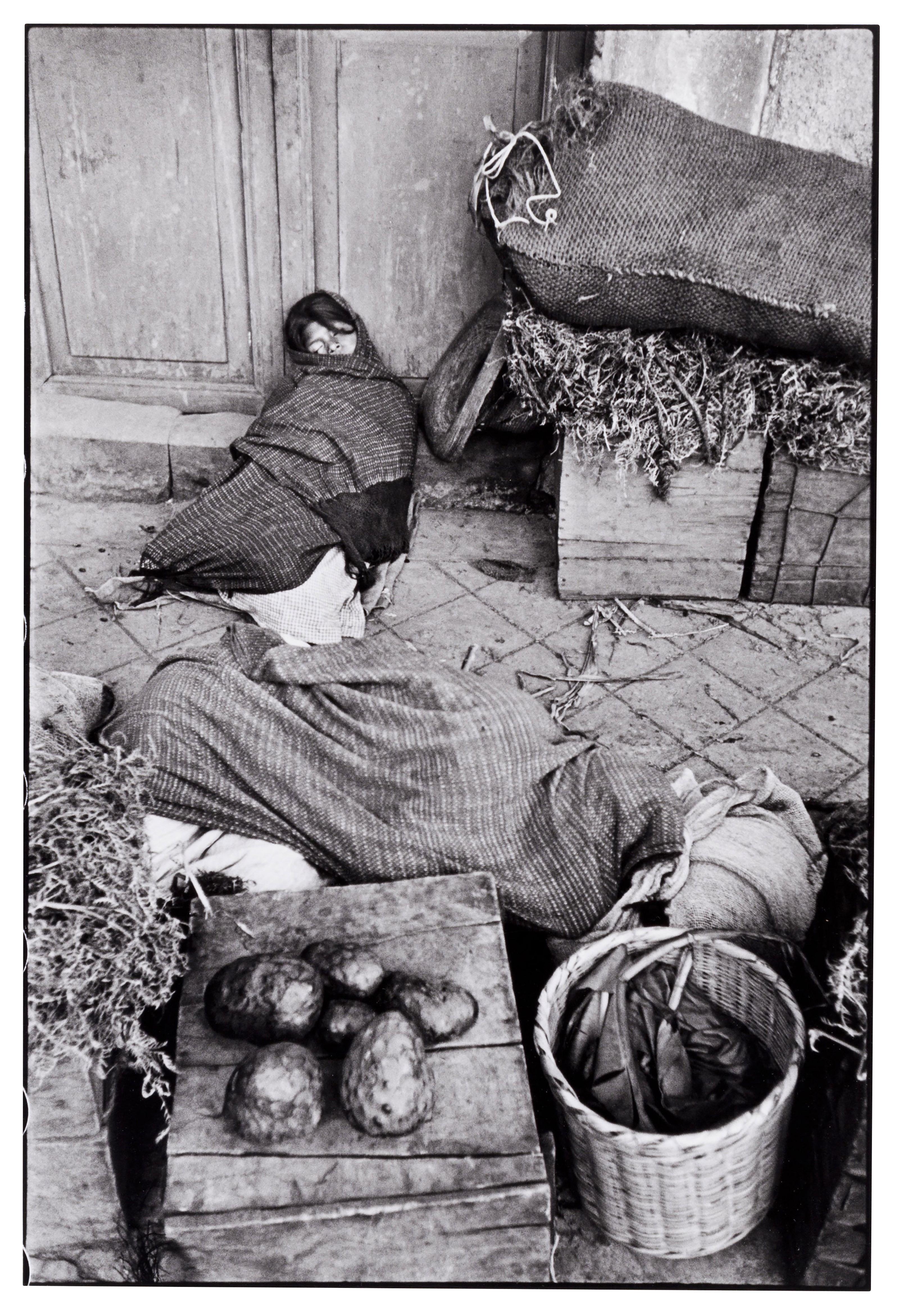 Henri Cartier–Bresson - Uruapan, Mexico, 1934