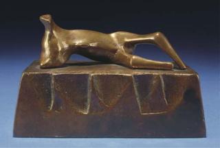 Henry Moore, O.M., C.H. - Reclining Figure: Wedge Base