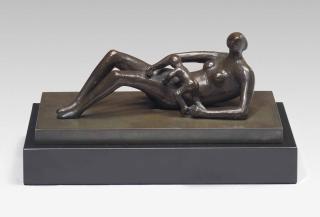 Henry Moore, O.M., C.H. - Reclining Mother And Child I
