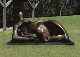 Henry Moore - Draped Reclining Mother And Baby