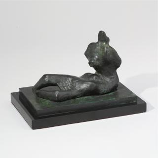 Henry Moore - Reclining Figure: Flint