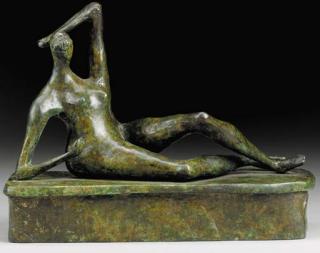 Henry Moore - Reclining Figure: Goujon