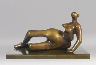 Henry Moore - Reclining Figure No. 7