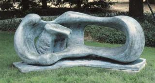 Henry Moore - Reclining Mother and Child