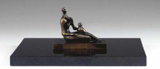 Henry Moore - Small Mother and Child