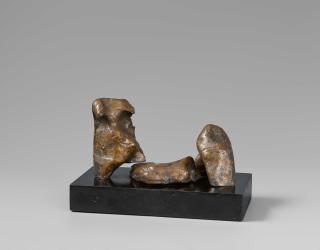 Henry Moore - Three Piece Reclining Figure: Maquette Nr 1.