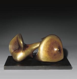 Henry Moore - Two Piece Sculpture No. 7: Pipe