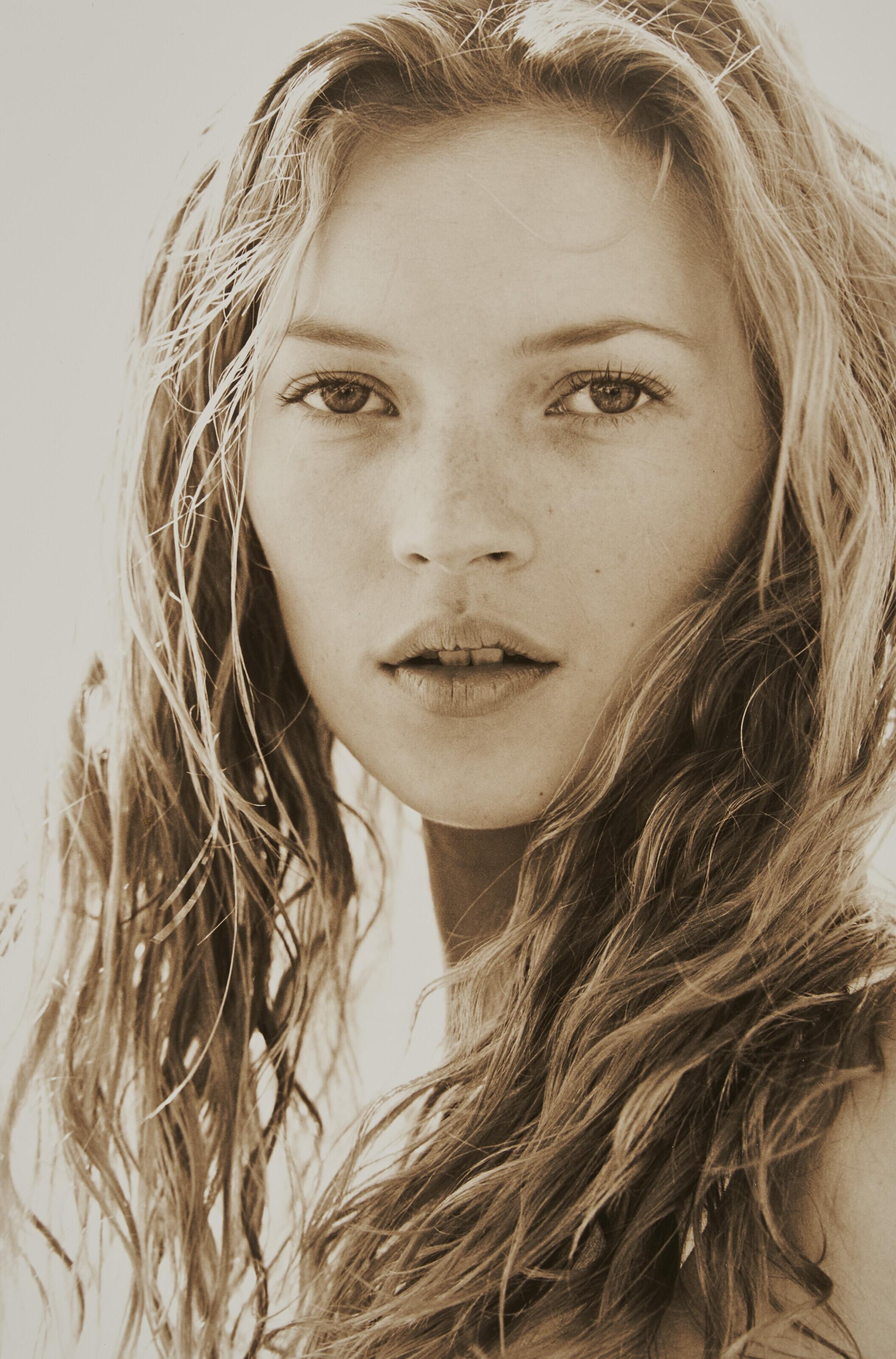 Herb Ritts - Kate Moss 5, Malibu, 1994