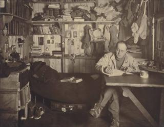 Herbert George Ponting - Captain Scott Writing Up His Journal, Scott\'S Last Expedition (11 October 1911)