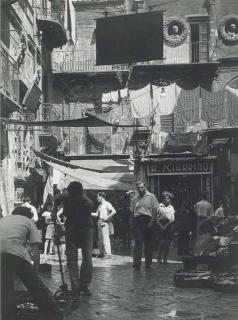 Herbert List - Rue animée de Naples, 1950s