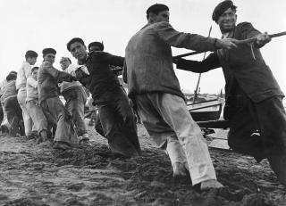 Herbert List - Spanish fishing village (dal film \'Le Desireè dell\'amour\') 1952