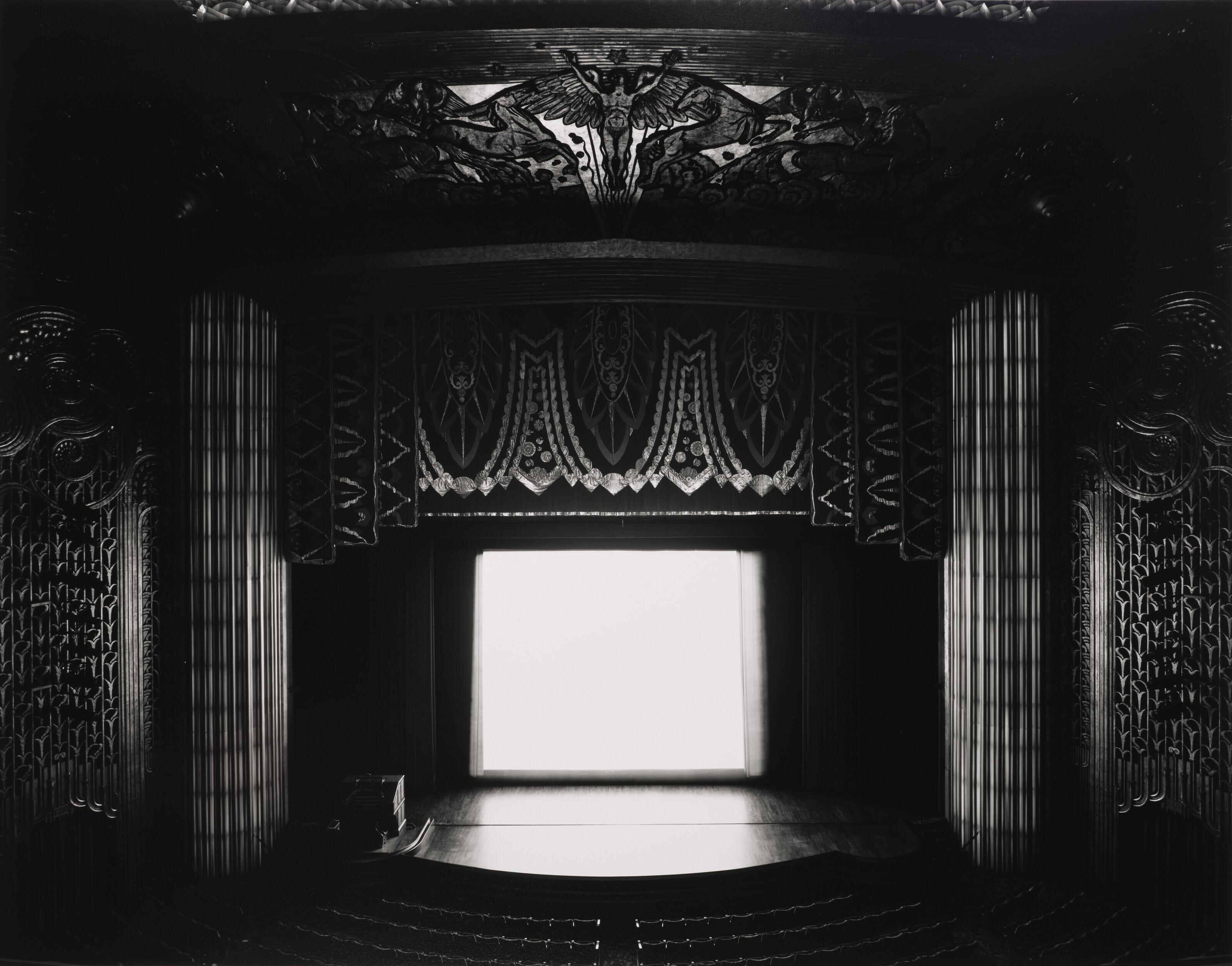 Hiroshi Sugimoto - Paramount, Oakland, 1994