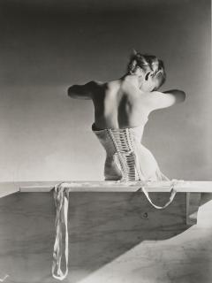 Horst P. Horst - Mainbocher corset, Paris, 1939