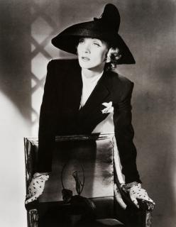 Horst P. Horst - Marlene Dietrich