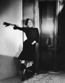 Horst P. Horst - Marlene Dietrich